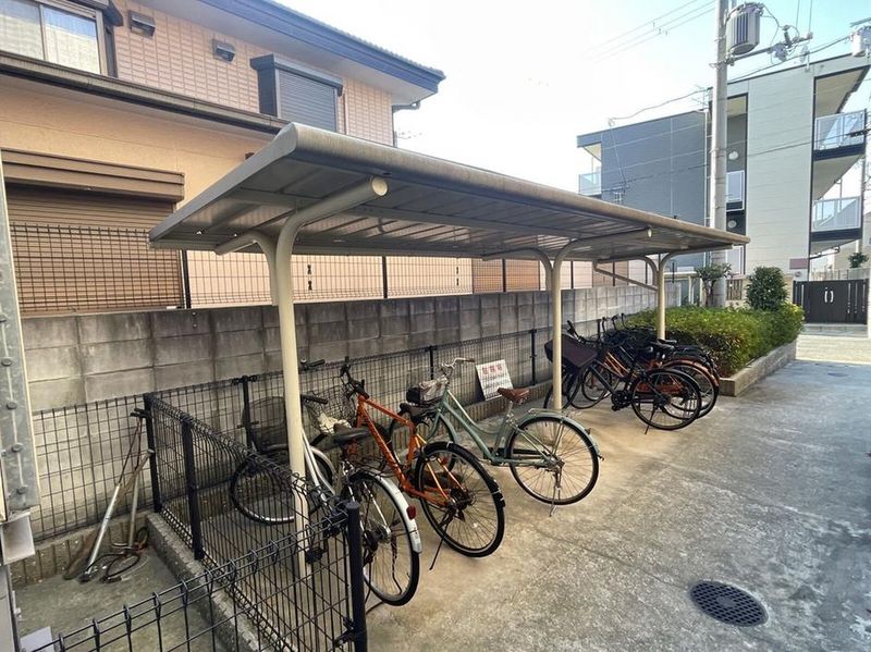 レオパレスネスト中百舌鳥 共用部分