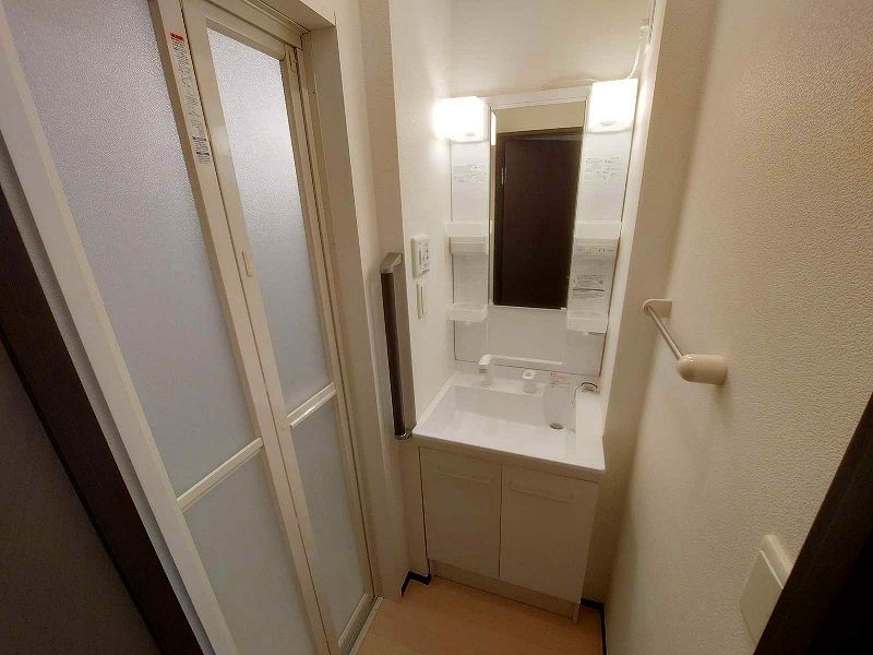 CLEINO MIKI Nishi Shinjuku Sink