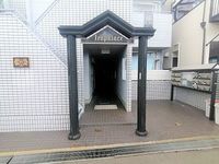 レオパレス武庫川第２ エントランス