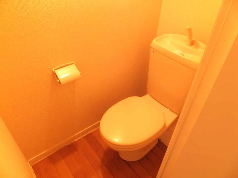レオパレスカメリア壱番館 トイレ