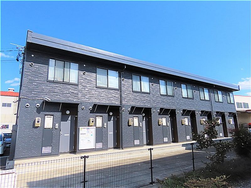 レオパレスリュミエール 外観