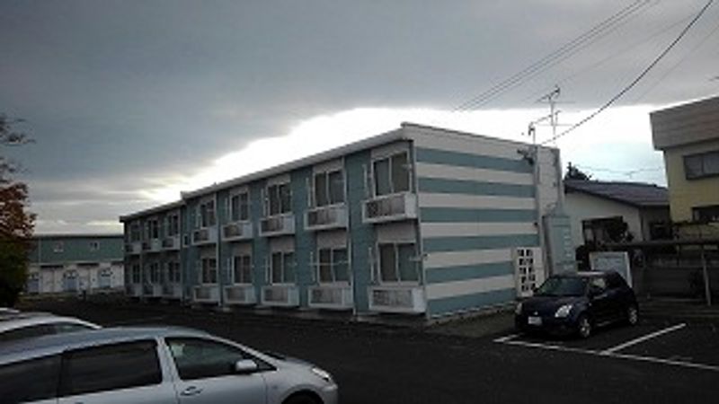 レオパレスフローラⅢ 外観