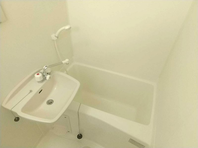 leopalace Kotobuki Bathroom