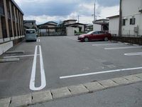 レオネクストアムール天童 駐車場