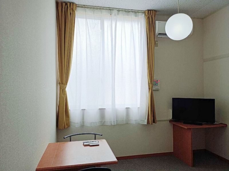 レオパレスしもあらた 居間