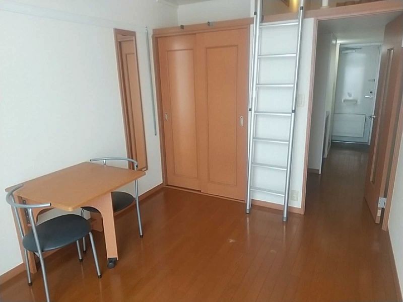 レオパレスビューテラス 居間