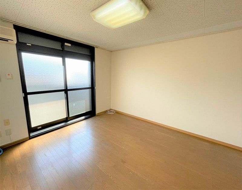 レオパレスル・シエル 居間