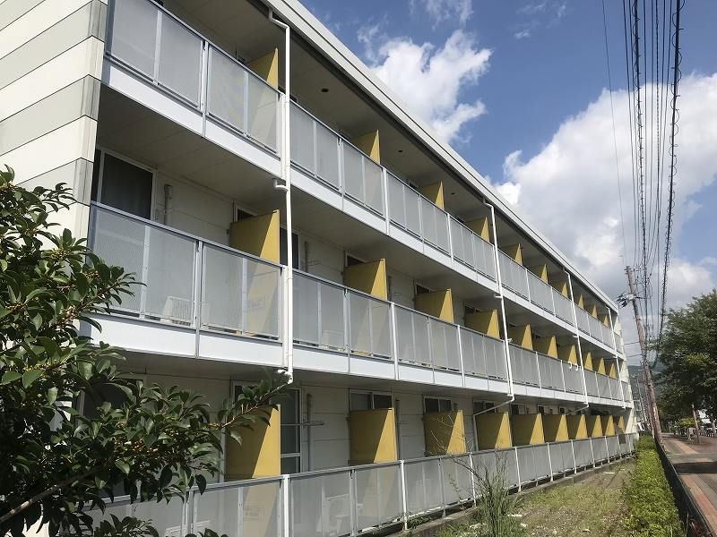 レオパレスアデッソⅢ 外観