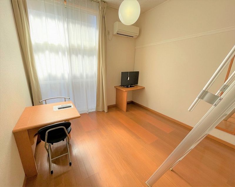レオパレススプリングＡ 居間