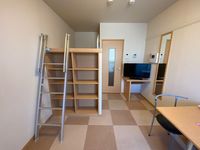 レオパレス山吹 居間