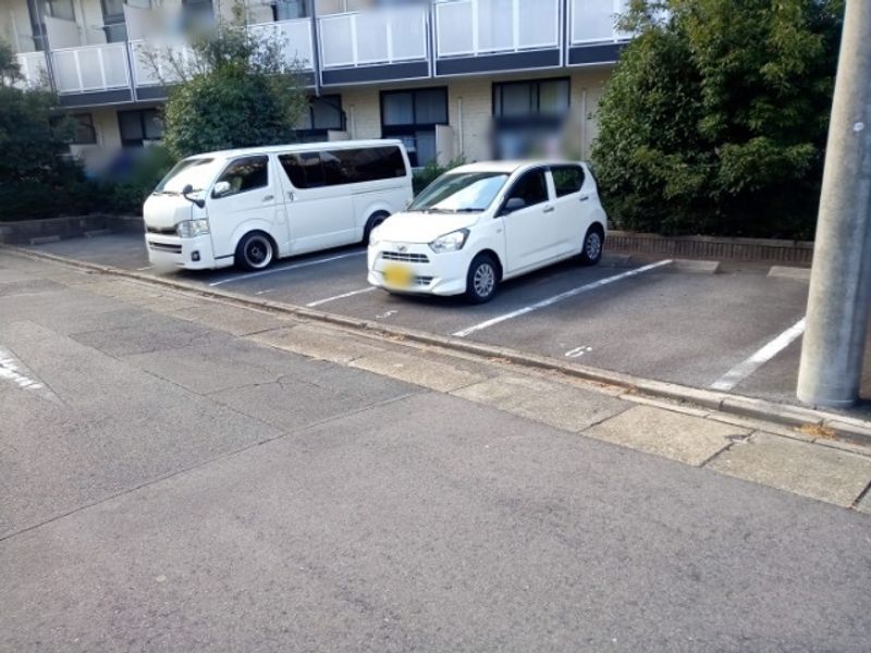レオパレス太閤 駐車場