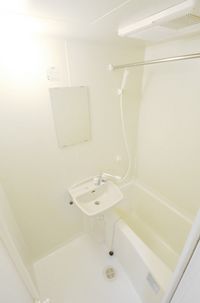 レオパレスフィットニア 風呂
