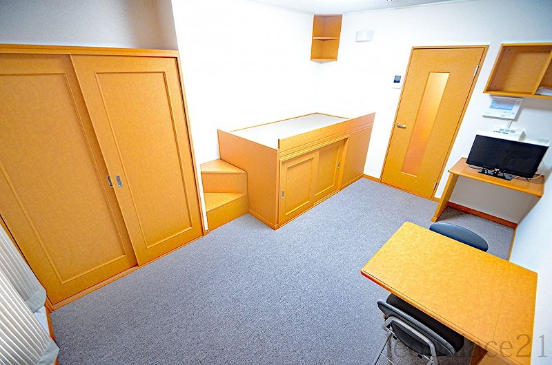 レオパレスさくら 居間