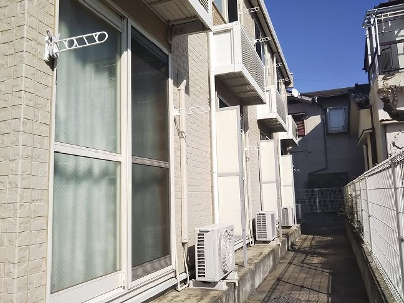 leopalace B&W Tầm nhìn