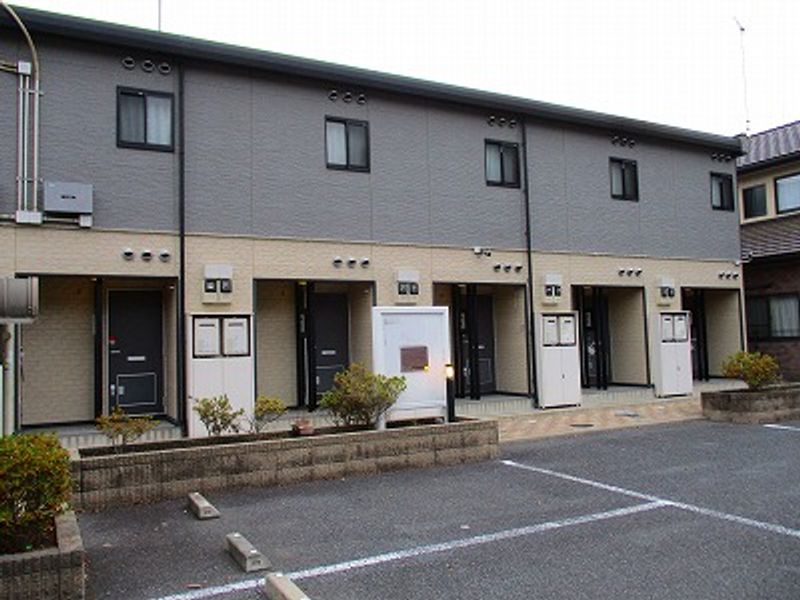 レオパレスひまわり荘上三川 エントランス