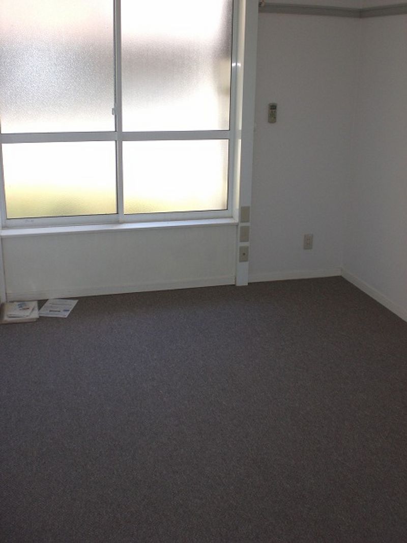 レオパレス幸 居間