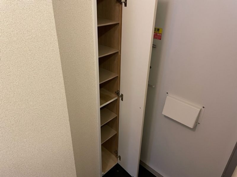 レオパレスカーマ９２９ 収納