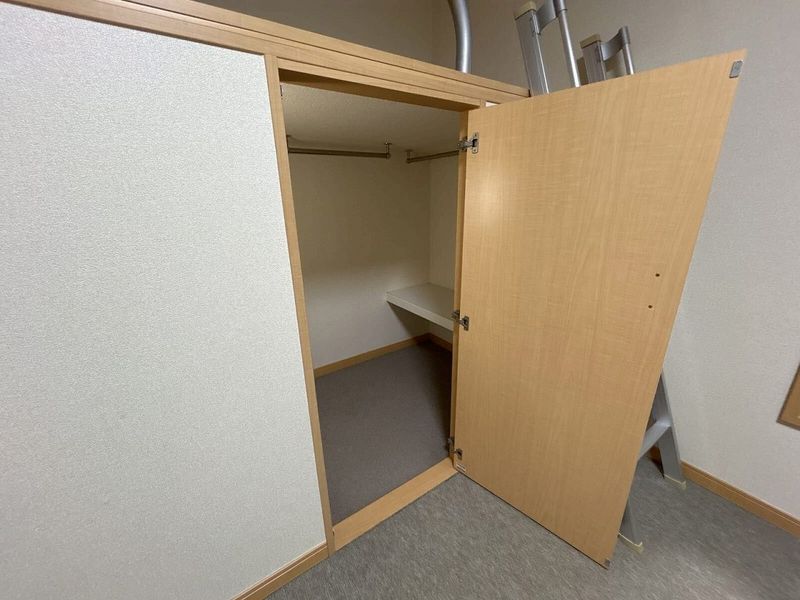 レオパレスボヌール　ドゥマン 収納