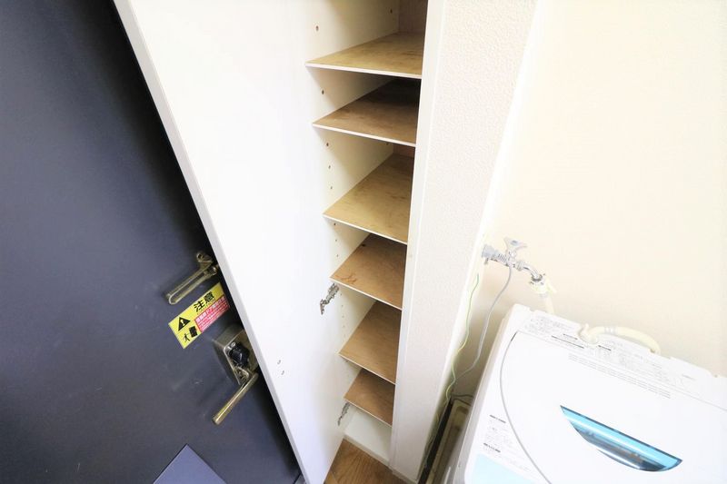 レオパレス西陣Ａ 玄関