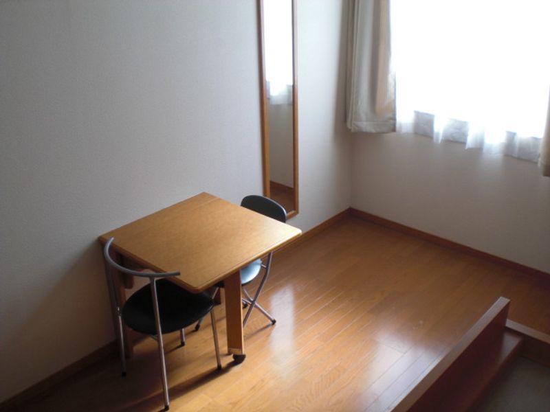 レオパレス小針Ⅱ 居間