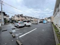 レオパレスヴィラ 駐車場