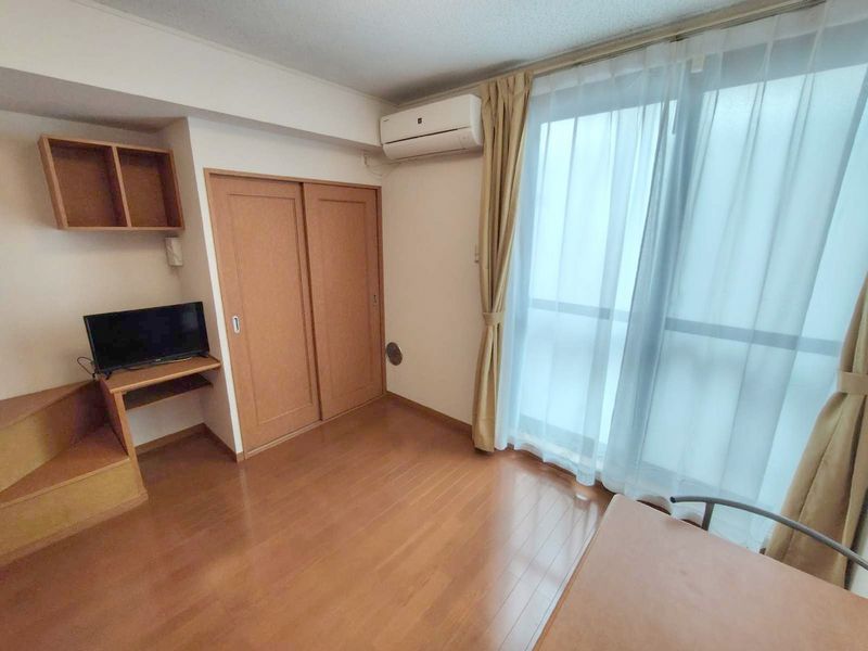 leopalace Riverside Court Living room