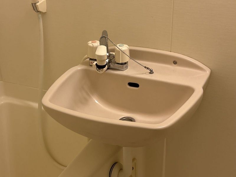 レオパレスＬＵＫＥ 洗面台