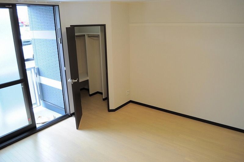 レオネクスト篠山おかのＢ 玄関