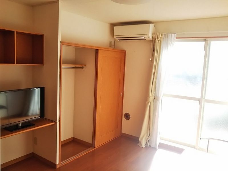 レオパレスエーデルハイム 収納