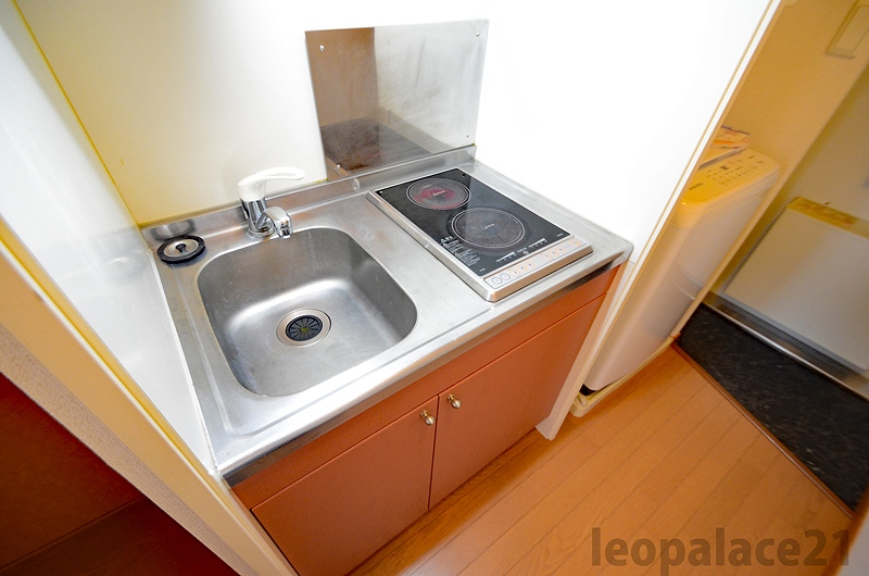 leopalace YOKOMIZO II Kitchen