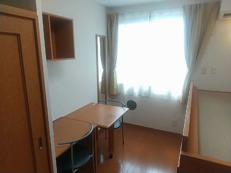 レオパレス雷塚Ⅱ 居間