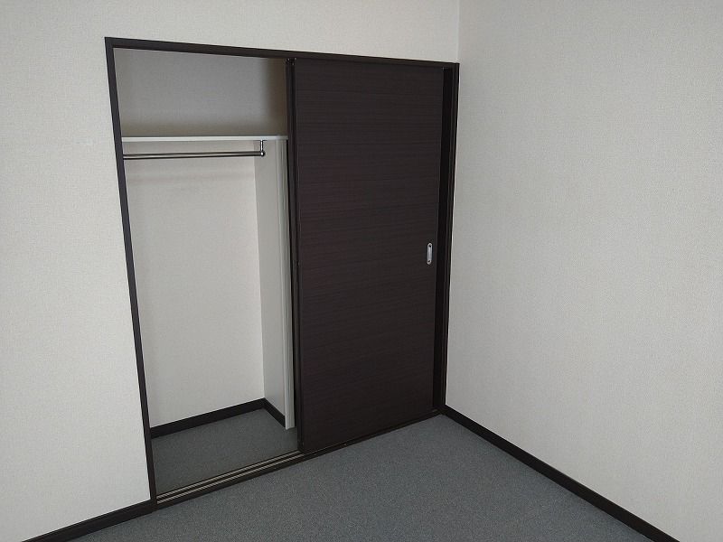 レオネクストガーデン羽根木 収納