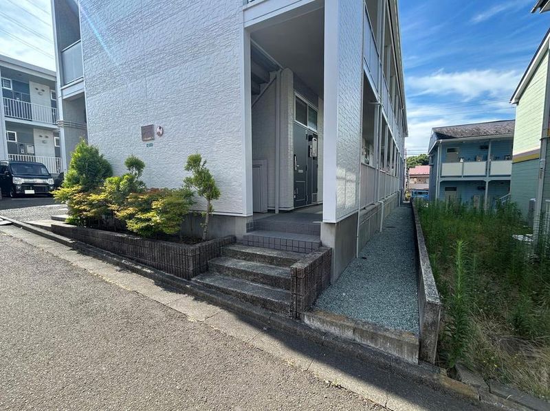 レオパレスエクセル歩坂町Ⅲ エントランス