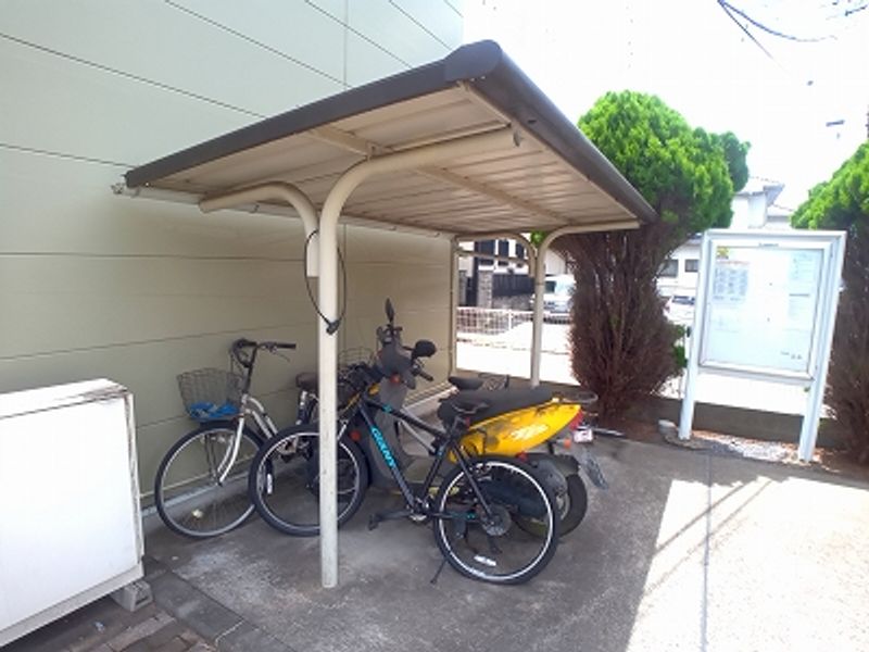 レオパレスメルベーユ その他