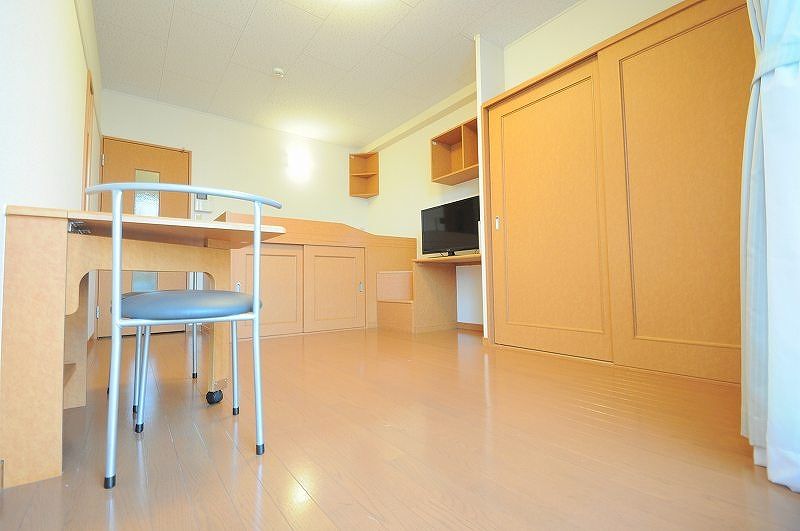 レオパレスききょう 居間