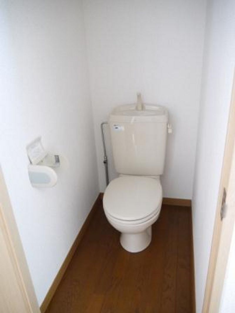 レオパレスＵＺＡＷＡ トイレ