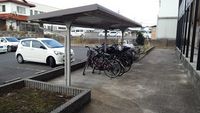 レオパレスドミール 駐車場