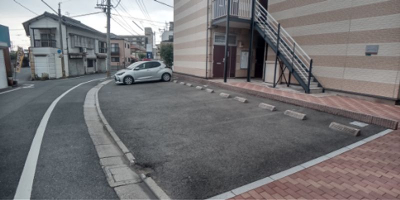 レオパレスステージア 駐車場