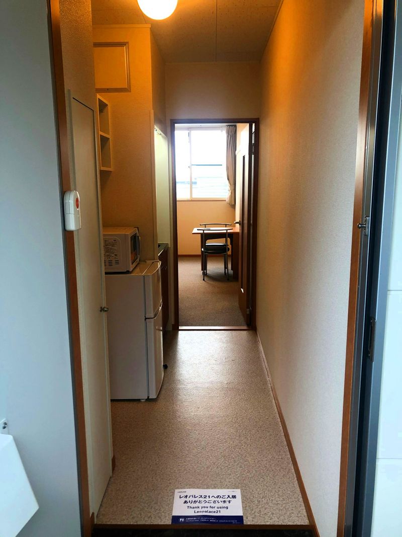 leopalace Frontier 현관