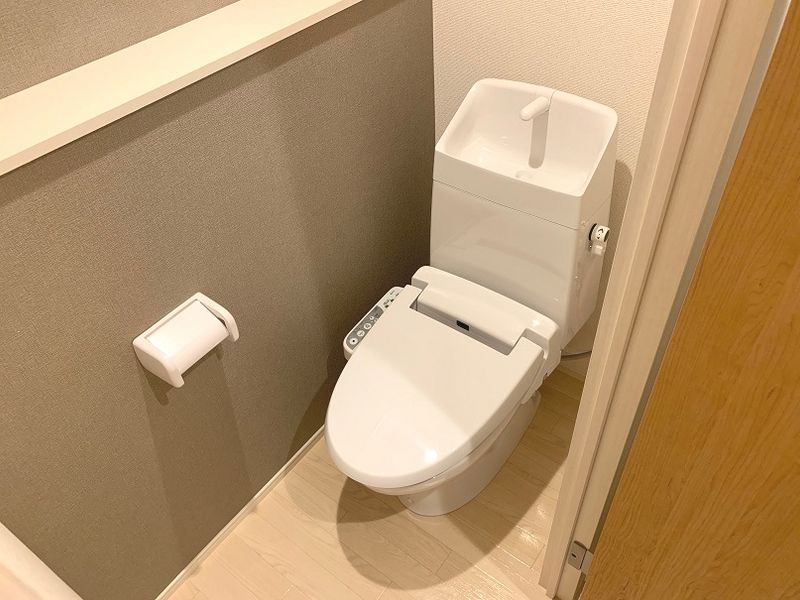 クレイノゾーンウイングサード トイレ