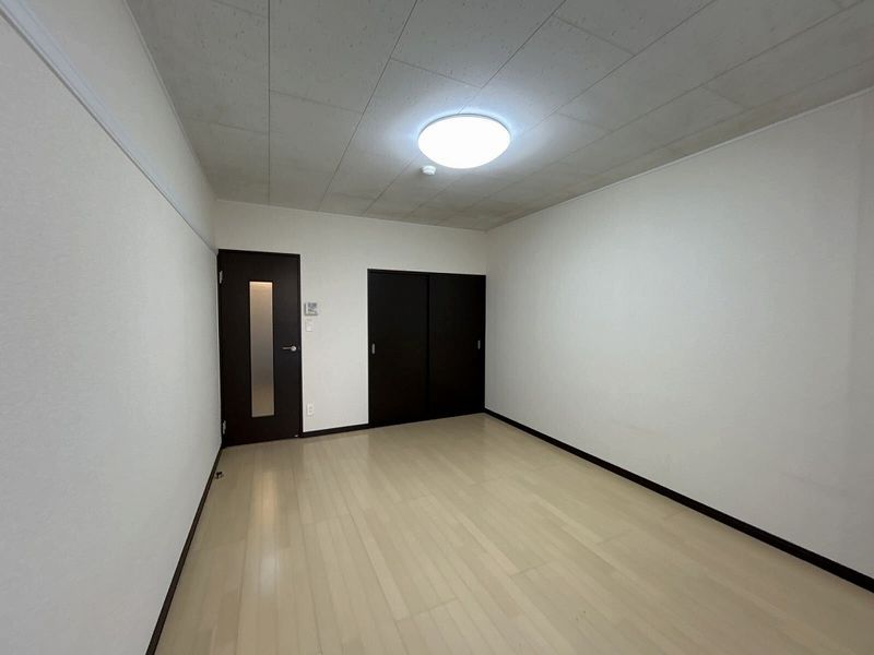 レオネクストひまわりⅡ 居間