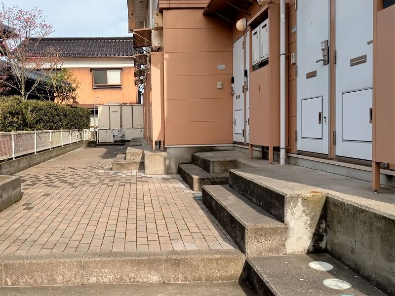 レオパレスＭＯＮ　ＲＥＶＥ 共用部分