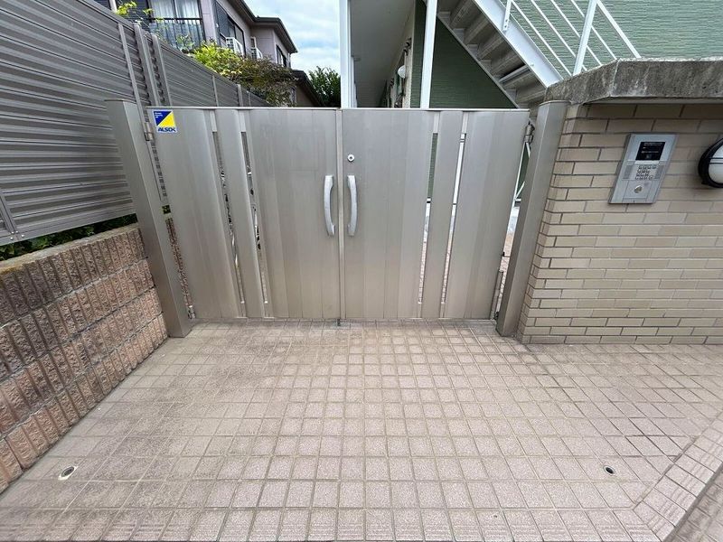 レオパレスプリムラ エントランス
