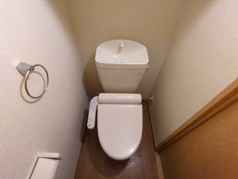 レオパレスけやき トイレ