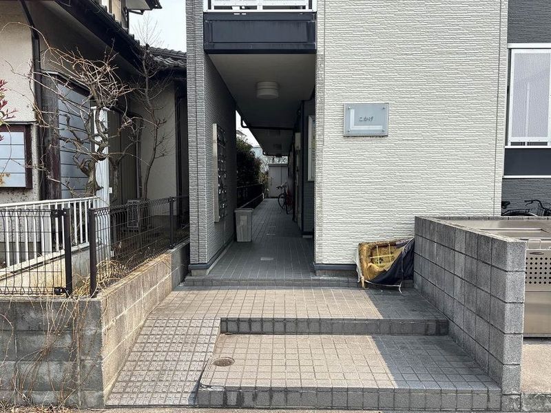 レオパレスこかげ エントランス