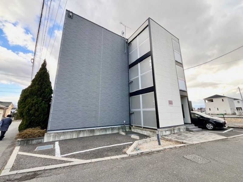 レオパレスフリーデン その他