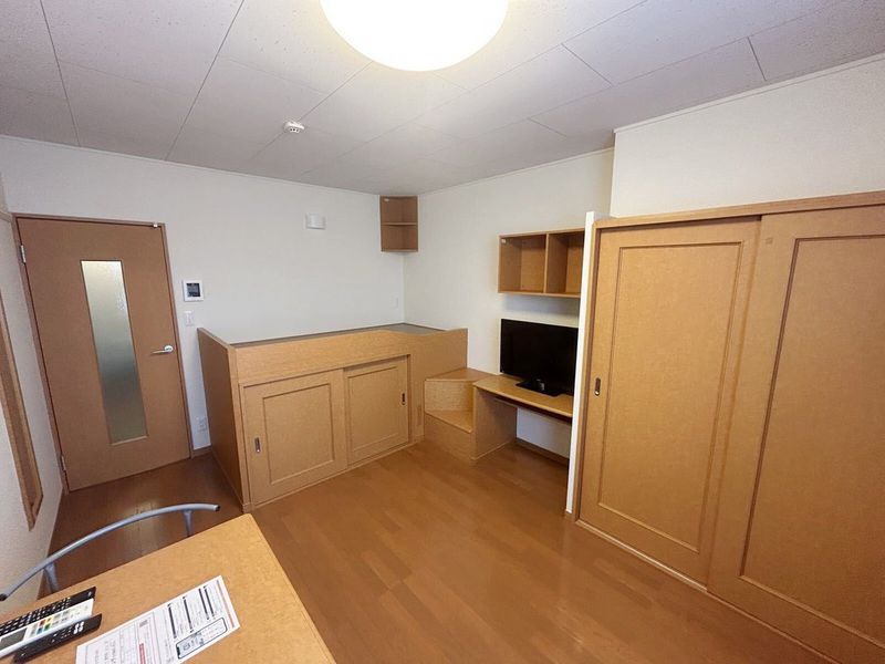 レオパレスヌーボ鈎取 居間