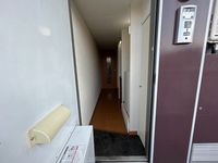 レオパレスグランプラス 玄関