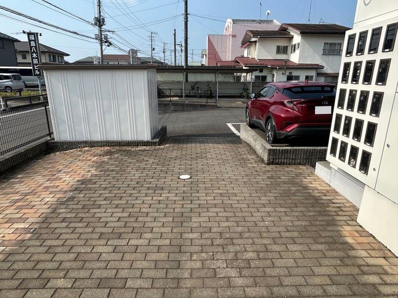 レオパレスコンフォール エントランス