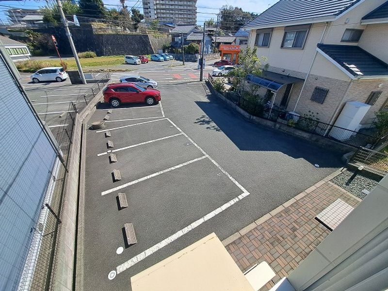 レオパレスかしま 駐車場
